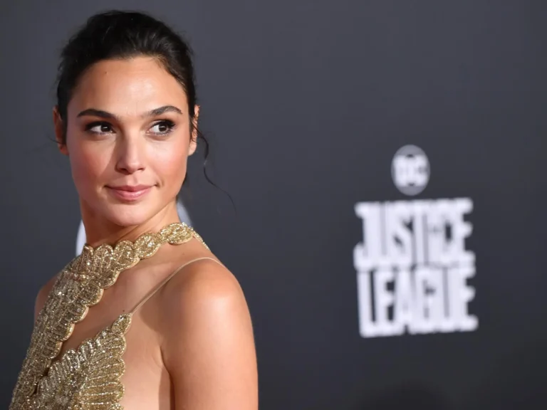 Gal Gadot ungeschminkt: So natürlich sieht Wonder Woman ohne Make-up aus gal gadot ungeschminkt